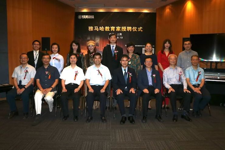 ag旗舰厅网站携手中国多位教育家，共同谱写中国艺术教育发展新乐章|热烈祝贺2018ag旗舰厅网站教育家授聘仪式成功举办！